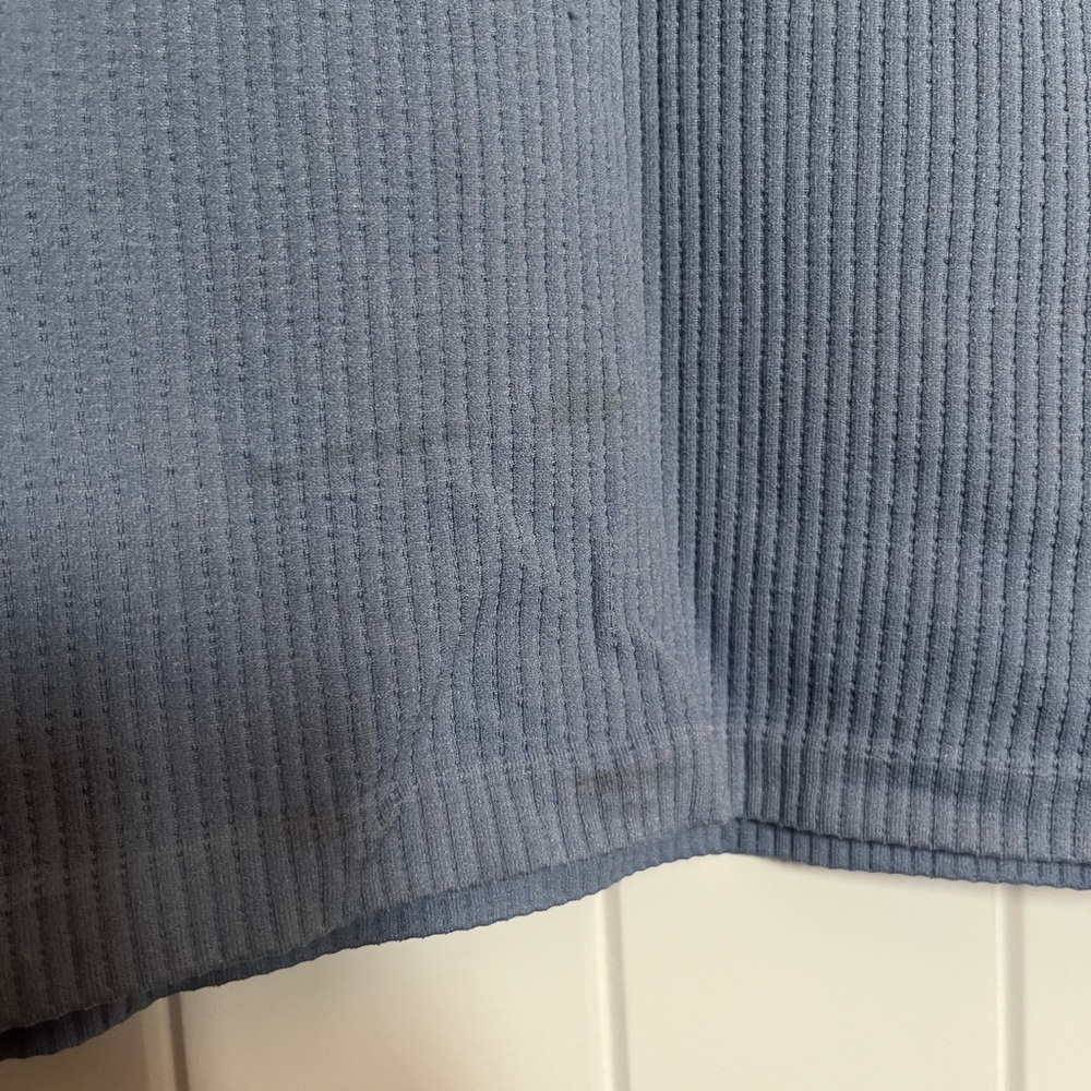 Blue Ribbed Crop Top - Picture 2 of 4